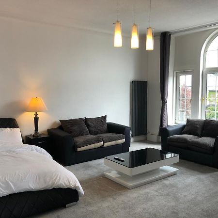 Premier 2 Bed Flat C Apartment Broxburn Ngoại thất bức ảnh